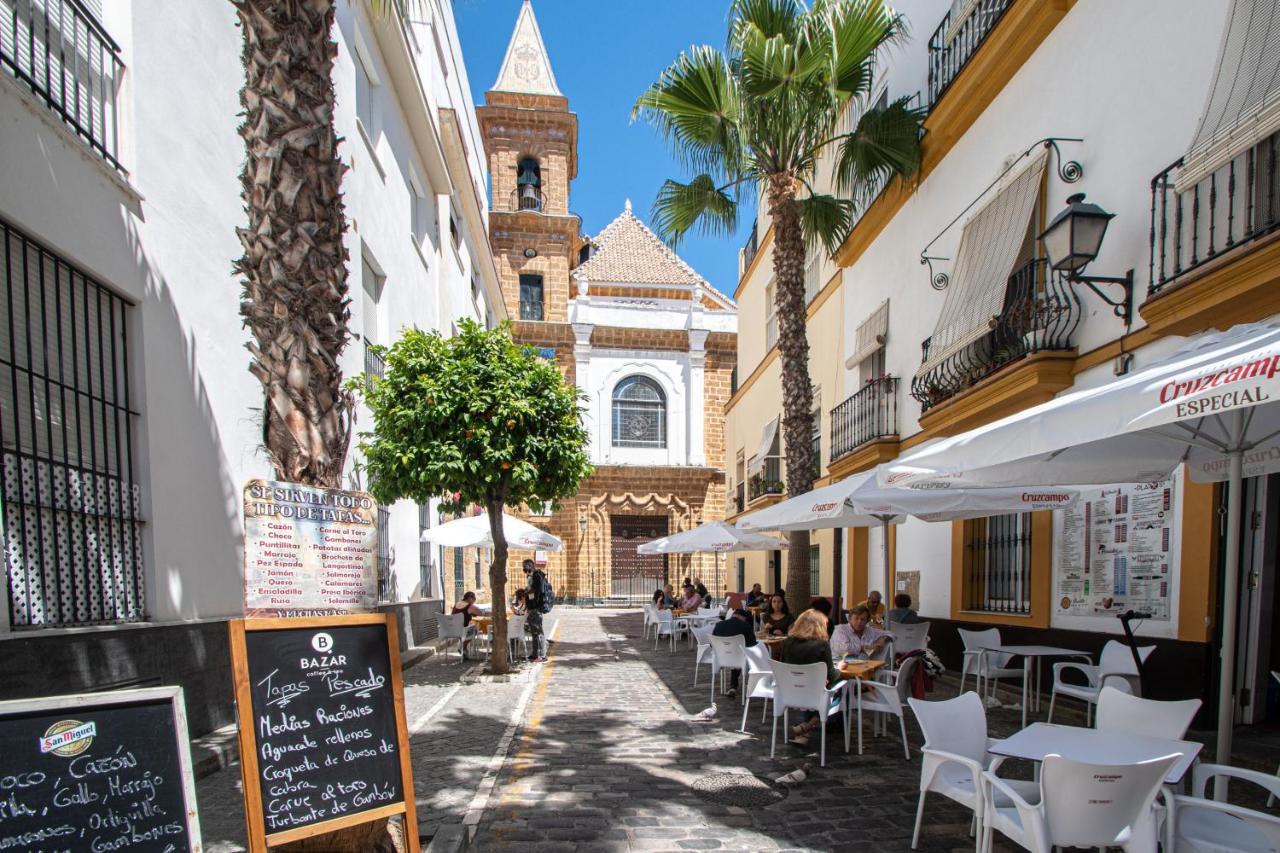 Apartamento Los Claveles - La Caleta Apartment Cadiz Exterior photo
